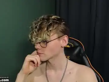 Chaturbate Sex Chat of kirill_20_cm