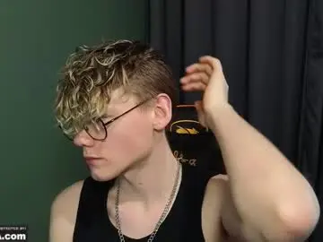 Chaturbate Nude Webcam of kirill_20_cm