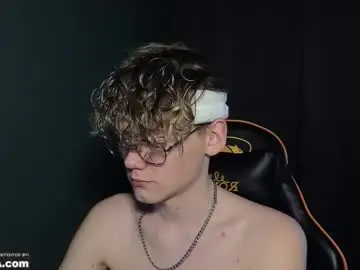 Chaturbate Live Sex of kirill_20_cm