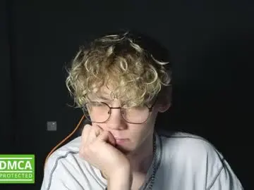 Chaturbate Best Webcam of kirill_20_cm