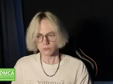 Chaturbate Live Porn of kirill_20_cm