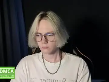 Chaturbate Live Sex Cam of kirill_20_cm