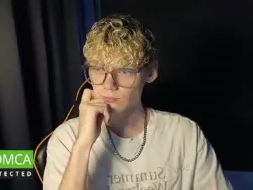 Chaturbate Watch Live Sex Cams of kirill_20_cm
