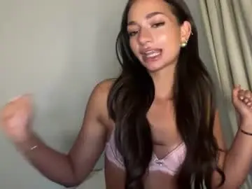 Chaturbate Free Live Porn of zararainn