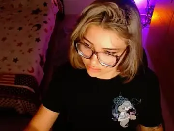 Chaturbate Live Sex Cam of cuteisabella_a