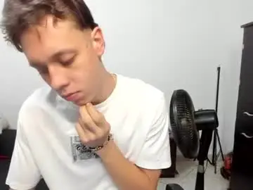 Chaturbate Live Sex Cam of santiceballo