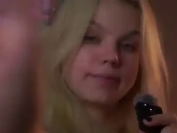 Chaturbate Watch Live Sex Cams of burnletitallburn
