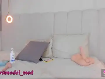 Chaturbate Sex Chat of riri_candy