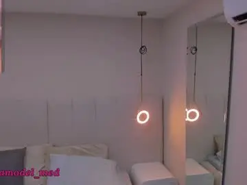 Chaturbate Watch Live Sex Cams of riri_candy