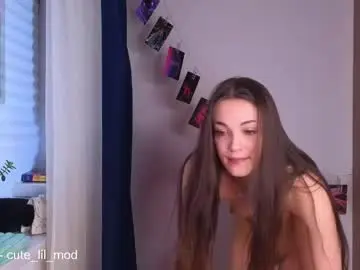 Chaturbate Free Porn Cam of kiraturner