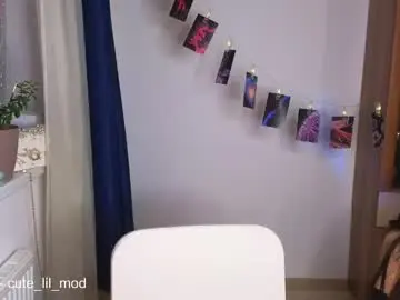 Chaturbate Live Sex Cam of kiraturner