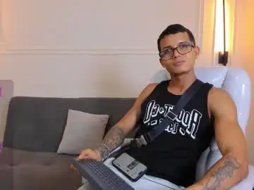 Chaturbate Live Sex of paradise_boy_s
