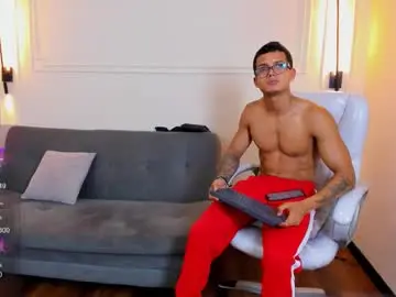 Chaturbate Live Sex of paradise_boy_s