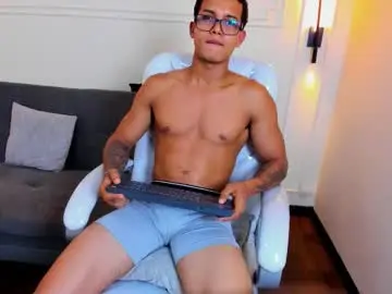 Chaturbate Free Porn Cam of paradise_boy_s