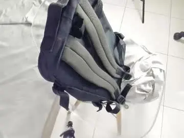 Chaturbate Live Sex Cam of andrewkenoxx_