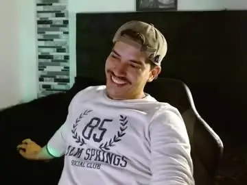 Chaturbate Adult Video Chat of ian_davis