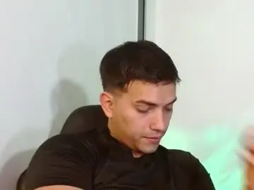 Chaturbate Adult Webcams of ian_davis