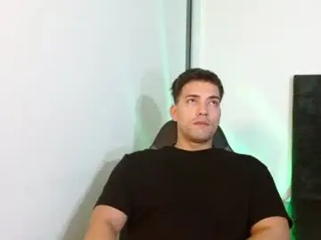 Chaturbate Adult Video Chat of ian_davis