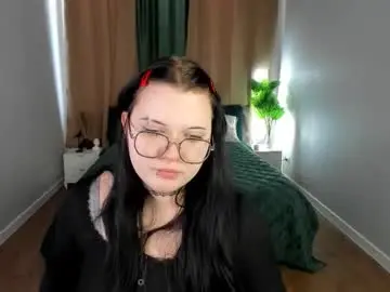 Chaturbate Live Sex Cam of kira_g0ld