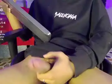 Chaturbate Best live sex cam show of maxi_max0