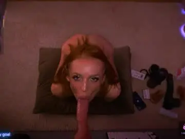 Chaturbate Live Sex Cam of redhead_shark