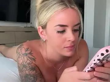 Chaturbate Sex Cam of reecemariexx