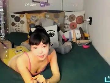 Chaturbate Watch Live Sex Cams of yummyqueen1