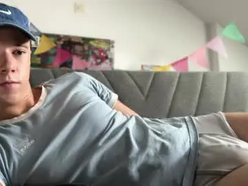 Chaturbate Live Porn of alexwos