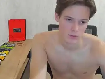 Chaturbate Free Live Porn of timytwinkboy