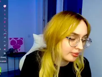Chaturbate Live Sex Cam of arcticivy