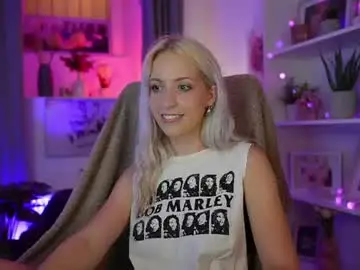Chaturbate Free Porn Cam of lucy_cutie_