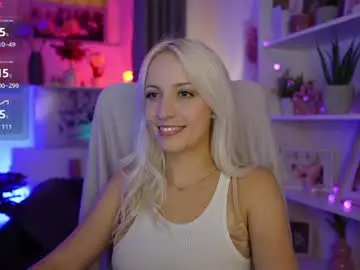 Chaturbate Sex Cam of lucy_cutie_