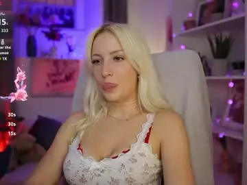 Chaturbate Best live sex cam show of lucy_cutie_