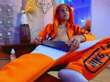 Chaturbate Private Sex Chat of itszairen