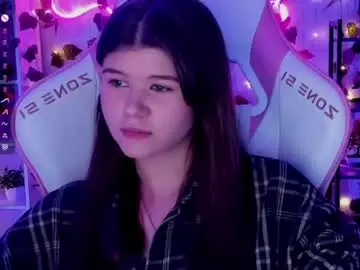 Chaturbate Nude Webcam of alice_tails