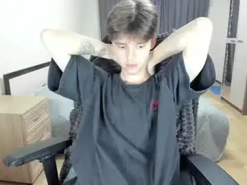 Chaturbate Live Sex Cam of guy_liam1
