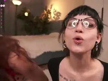 Chaturbate Live Porn of little_poetry