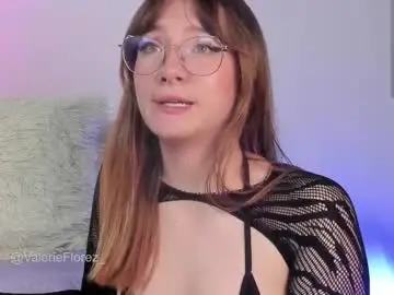 Chaturbate Live Sex Cam of valerieflorez