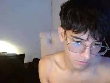 Chaturbate Free Porn Cam of noah_millerx_