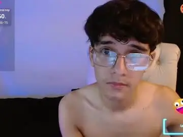 Chaturbate Live Sex Cam of noah_millerx_