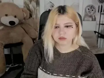 Chaturbate Live Sex Cam of diaangell