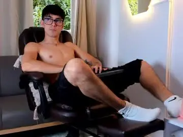 Chaturbate Sex Chat of etham_wolf1