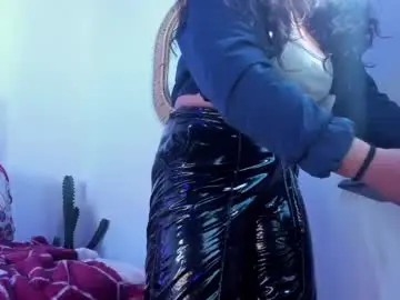 Chaturbate Live Sex Cam of moonboobs_dh