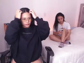 Chaturbate Live Sex Cam of amy_stiward