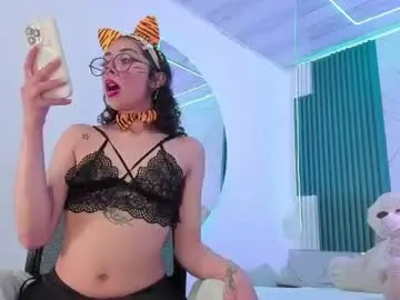 Chaturbate Nude Webcam of kiara_lovelyy