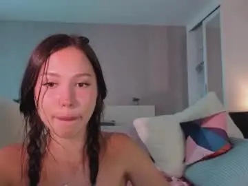 Chaturbate Live Sex of emelia_fox