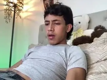 Chaturbate Private Sex Chat of ostin_18hot