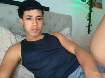 Chaturbate Sex Cam of ostin_18hot