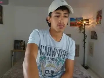 Chaturbate Private Sex Chat of ostin_18hot
