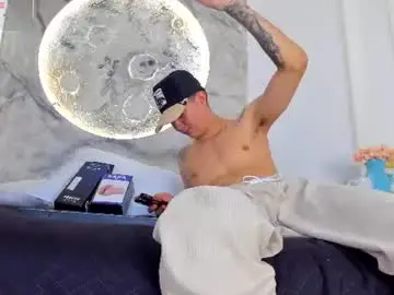 Chaturbate Sex Cam of diamondss_1